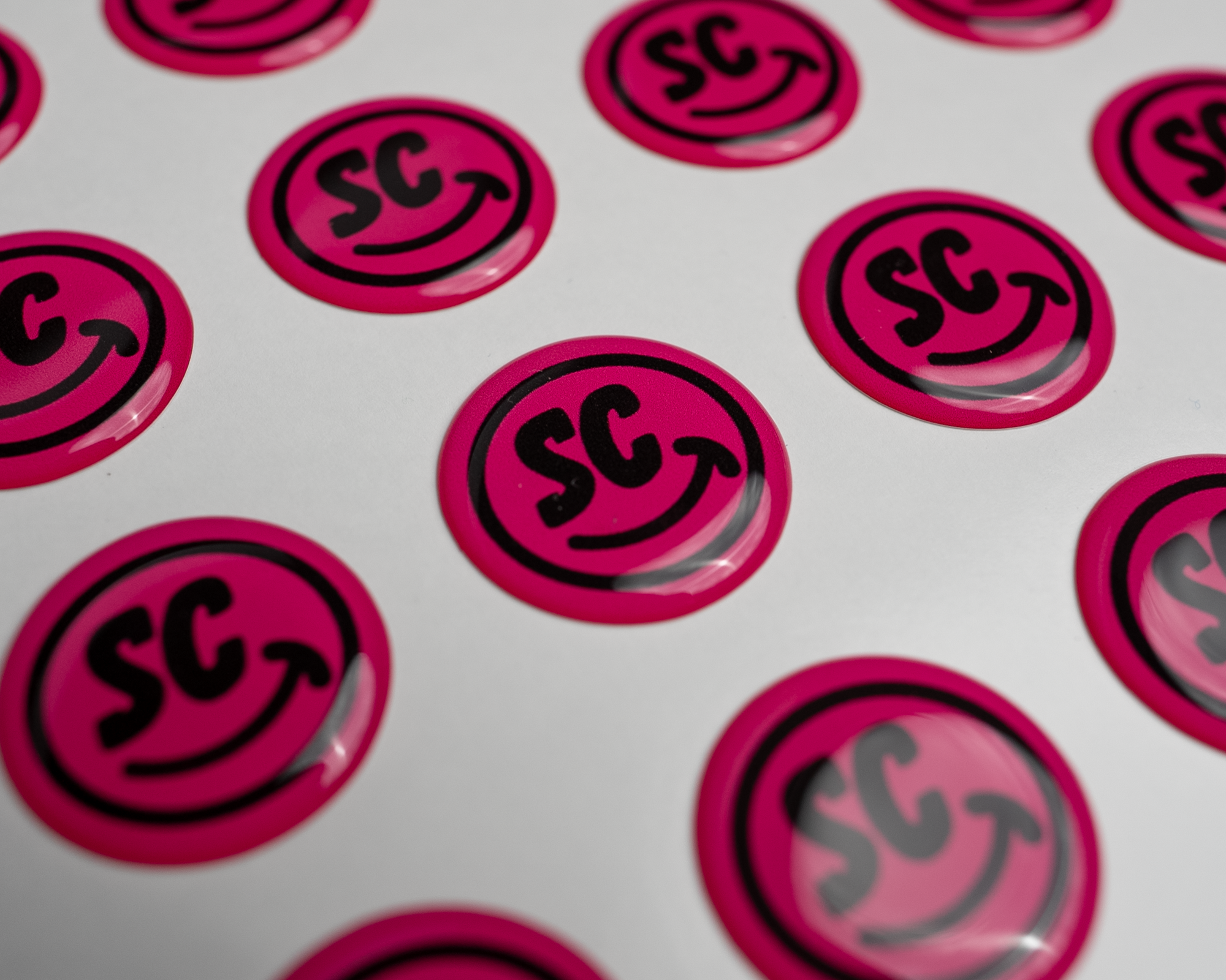 Epoxy stickers withe smiley motifs